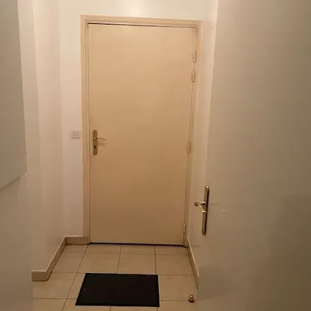 Appartement A 2 Pas Du Metro *